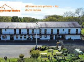 Basecamp Wales, hostel en Llanllyfni