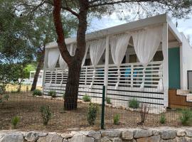 LunaSky Murter Mobile Home, campeggio a Jezera