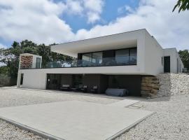 Villa Casa Tranquilespiral Alcobaça-Nazare, casa vacanze a Mendalvo
