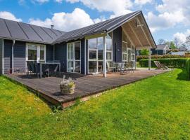12 person holiday home in Aabenraa、Loddenhøjの別荘