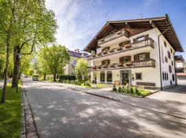 Hotel Am Rupertuspark, Hotel in Bad Reichenhall