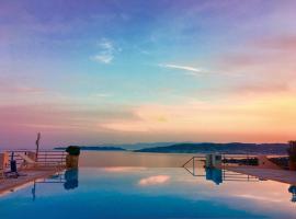 Villa Thalia Floating Heaven、ポルト・ヘリのホテル