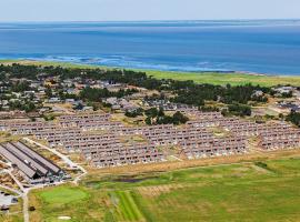 8 person holiday home on a holiday park in Rømø, sewaan penginapan di Sønderby