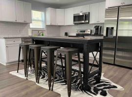 Modern Industrial Home Minutes to the City, &beta;ί&lambda;&alpha; &sigma;&tau;&eta;&nu; &Alpha;&tau;&lambda;ά&nu;&tau;&alpha;