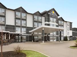 Microtel Inn & Suites by Wyndham Bonnyville, hotel in Bonnyville