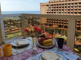 Estudio El Puerto - En el mismo centro de Fuengirola, primera línea de playa