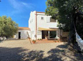 LLEBEIG -Casa mediterránea con gran jardín, villa in Cadaqués