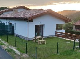 Apartamentos El Respigu, holiday rental in Cangas de Onís