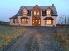 Annies Meadow., vacation home in Knock