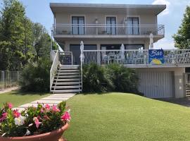 Lake Garda Beach Hostel، فندق شاطئي في بادينغي سول غاردا