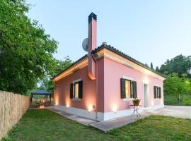 Sunshine House Corfu, loma-asunto kohteessa Anemómylos