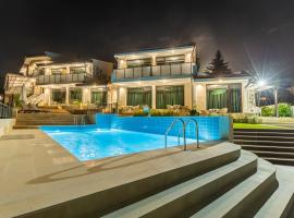 Club Houses StefVall, alquiler vacacional en Glavatartsi