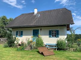 Kellerstöckl am veganen Bio-Lebenshof "Varm - die vegane Farm", hotel v destinaci Bergla