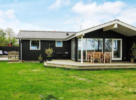 9 person holiday home in Hadsund, villa in Nørre Hurup