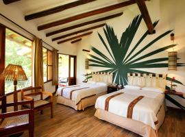 Villa Maya, hotell i Flores