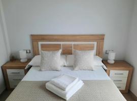 Apartamentos Clavero 10, hotel di Plasencia