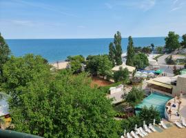Apartment Golden Sands, Sea view, Beach Front, Private Property, aparthotel a Golden Sands
