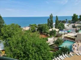 Apartment Golden Sands, Sea view, Beach Front, Private Property