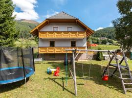 Ferienhaus Christine Bauer, hotel i Hintergöriach