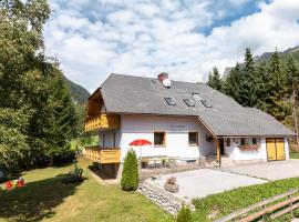 Ferienhaus Christine Bauer, hotel v destinaci Hintergöriach