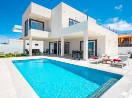 Villa Shasya Costa Adeje with air conditioning