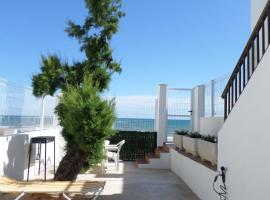 Apartamento primera linea de playa WIFI gratis, hotel spa en Denia