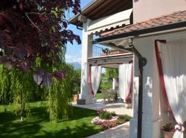 Viesnīca Asso Bed & Breakfast pilsētā Manerba del Garda