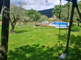 Quinta Do Vaqueirinho - Agro-Turismo, farm stay in Marvão