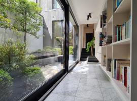 B&B A Côté du Cinquantenaire, hotel v Bruselu