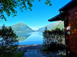 Chalet DIRECT aan Luganomeer, chalet de montaña en Porlezza
