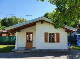 Bungalows in Camping Solarium, campsite in Domaso