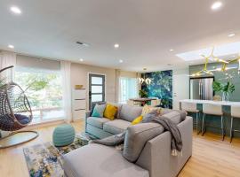 @ Marbella Lane - SJ Designer Home 3BR Ldry+P, cottage in San Jose