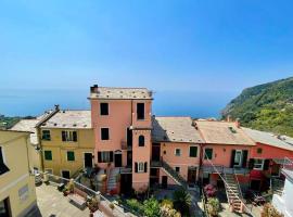 Framura, Ampio appartamento con terrazzo vista mare, hotel en Framura