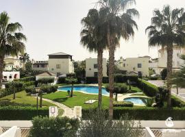 Cala Marqués Beach House: LʼÎle-Rousse şehrinde bir otel