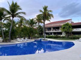 Beautiful Beach Stay, Golf view Suite at Coronado, hotel in Playa Coronado