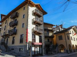 Art Hotel Grandes Murailles, hotel v destinaci Valtournenche