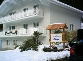 Landhaus Bürse, place to stay in Flattach