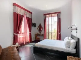 Maria Vittoria Charming Rooms and Apartments