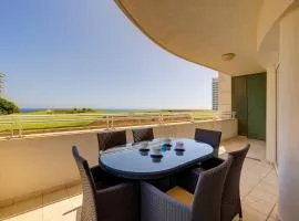 SEAFRONT LUX APART inc POOL, Upmarket Area