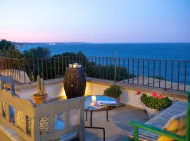 Casa Vacanze De Vita - Amazing view on the coast - Suite with outdoor Jacuzzi, hotell sihtkohas Marina Serra