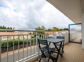 50m de la plage - Appart pour 4 - Balcon, khách sạn ở Notre-Dame-de-Monts