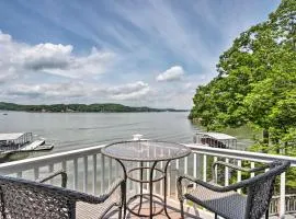 Sunny Providence Cottage Retreat with Dock, Kayaks