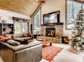 2030 Meadow Brook Lane Unit A, hotel v destinaci Vail