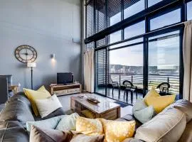 Point Bay - Super Stylish for Less