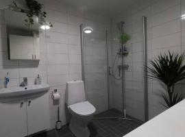 Homestay - private room in an apartment, hotel near Volvo Cars Visitor Centre, Gothenburg