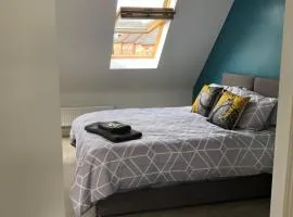 Spring House - Staycation - Perfect for Contractors & Families - 2 Parking Spaces