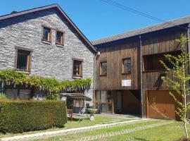 Au Vieux Lavoir, hotel na may parking sa Alle