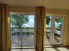 Namelis ant marių kranto, Hotel in Nida