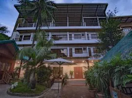 Jurias Garden Hotel