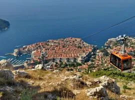Apartment in Cavtat with sea view, balcony, air conditioning, WiFi (3686-2)